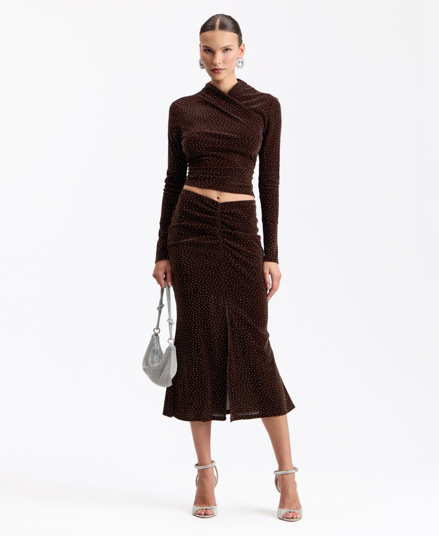 Женский топ Avec Les Filles Polka-Dot Wrap Long-Sleeve Crop, цвет: Коричневый — фото 2