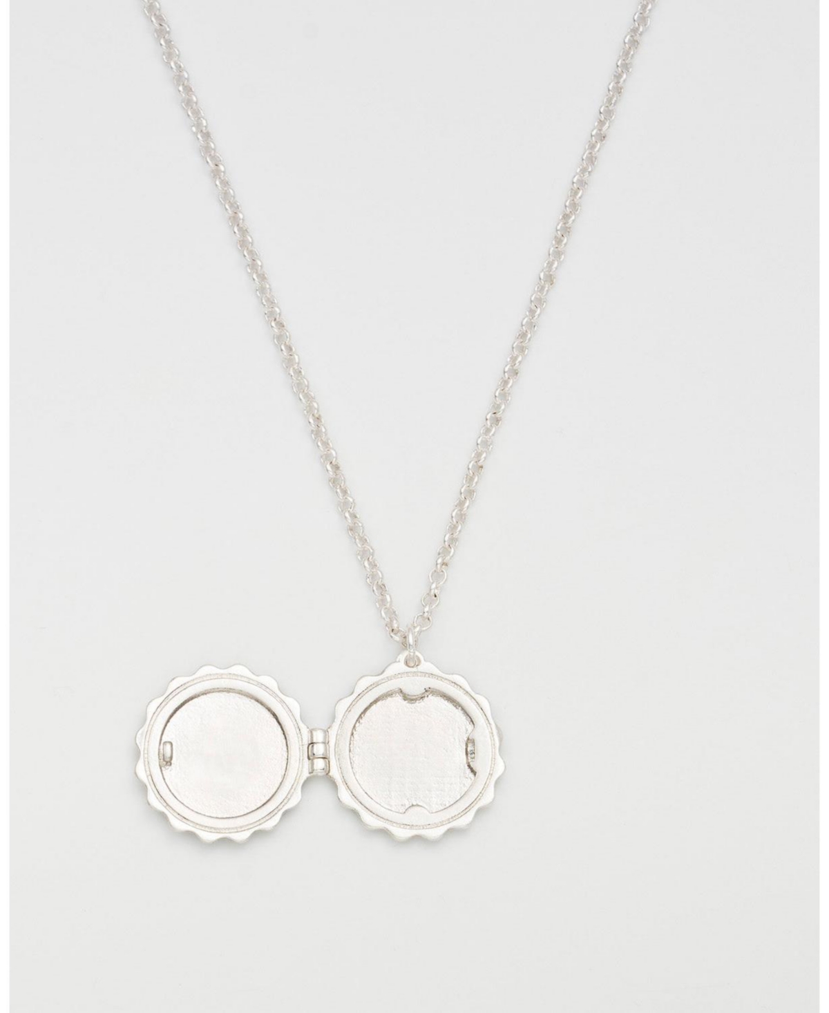 Fable England Ivy Blossom Locket Necklace in Silver