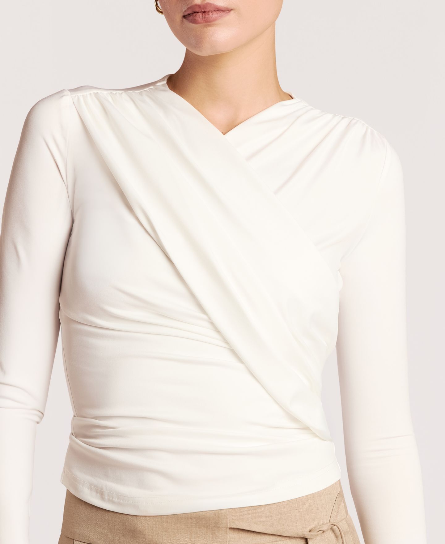 Женский топ 4th & Reckless Carrie Long-Sleeve Wrap-Front Ruched, цвет: Белый — фото 4
