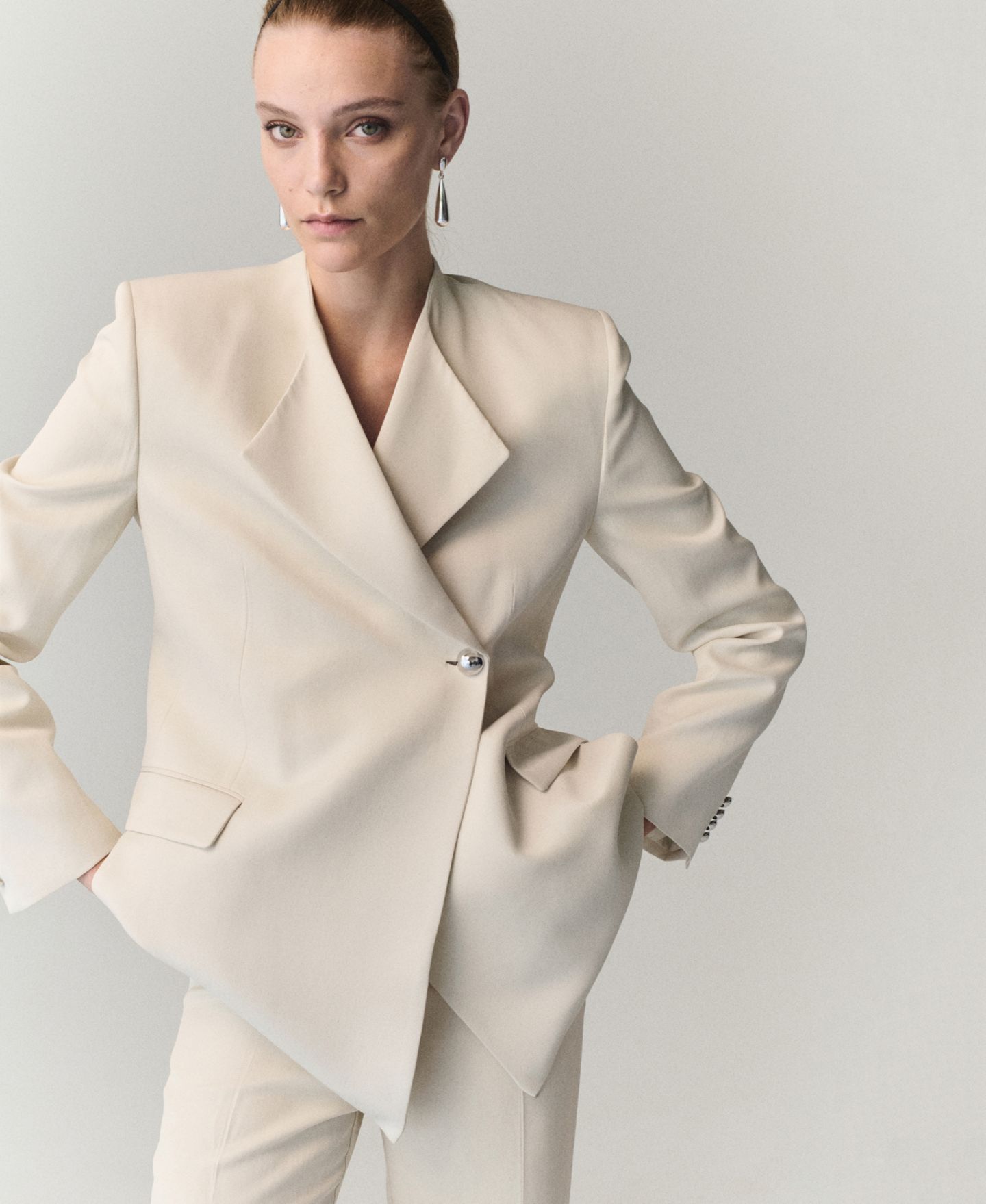 Женский пиджак MANGO Notch Lapel Lined Suit Blazer, цвет: Ванильный — фото 5
