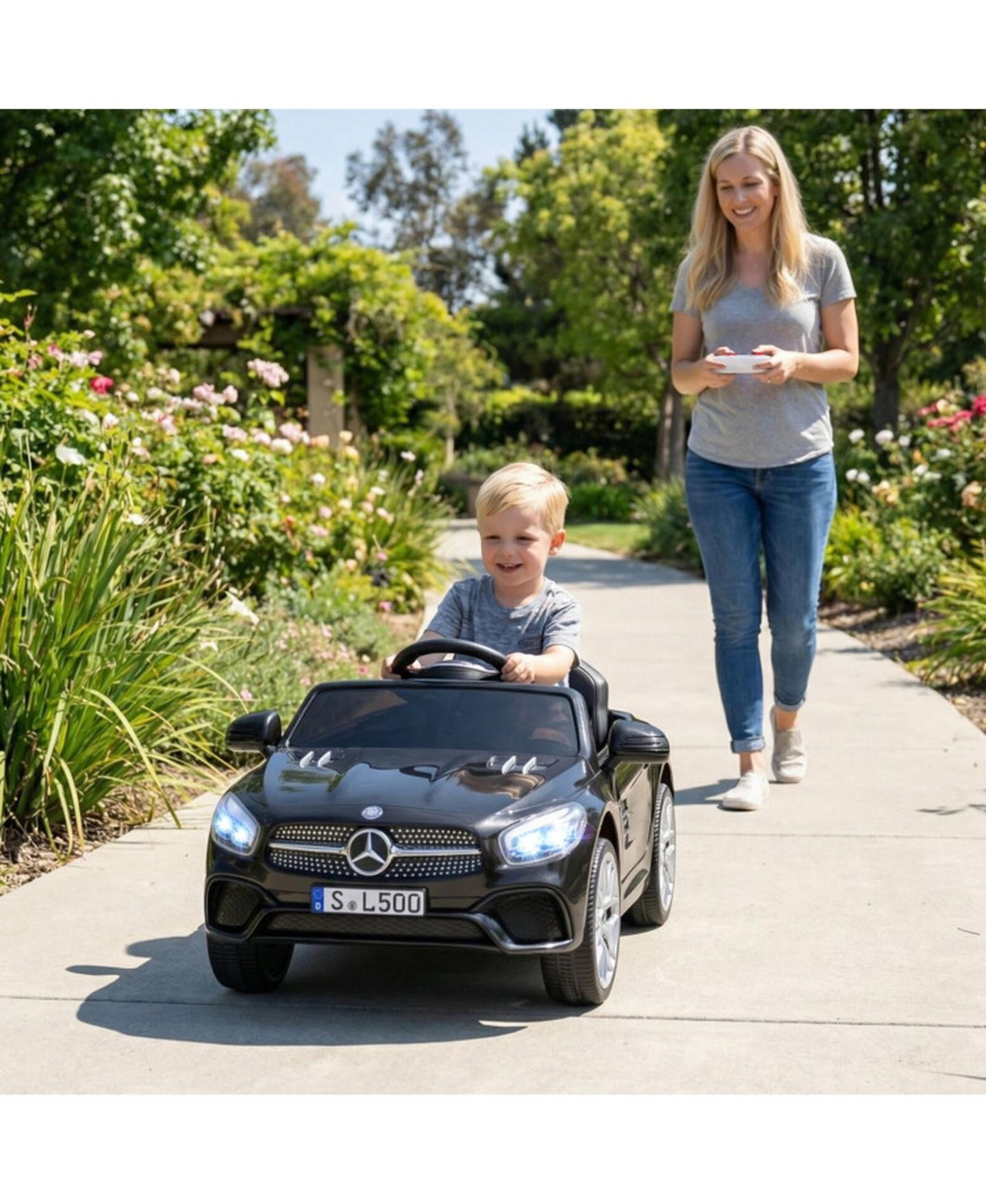 Детская игрушка HONGGE 12V Licensed Ride-On Luxury Car with Parent Remote Control, 41" x 25" x 18", 66 lbs, Ages 3-8, цвет: Чёрный — фото 2