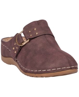 Women's Bliss Studded Round-Toe Low-Heel Mule Clogs