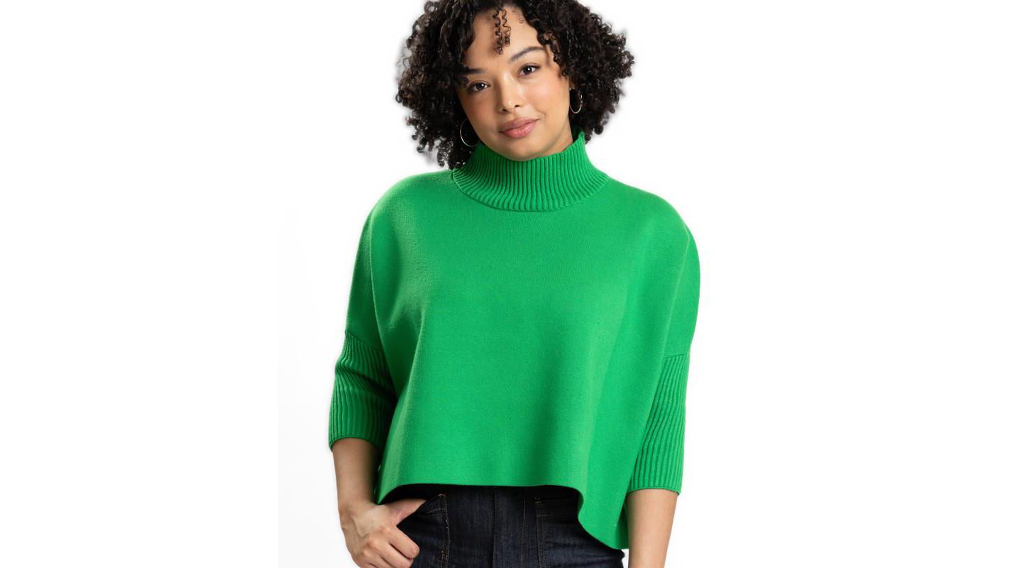 Женский свитер Caldwell Collection Jordan One Size Cropped Turtleneck with 3/4 Sleeves and Detail Cuff., цвет: Изумрудный зелёный — фото 1