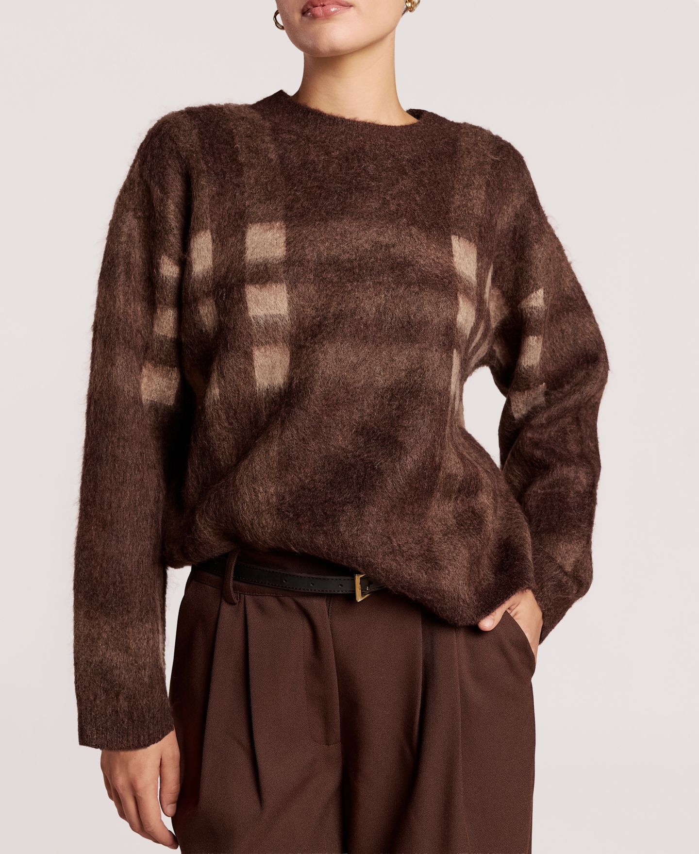 Женский свитер 4th & Reckless Noah Plaid Long-Sleeve Loose-Fit, цвет: Шоколадный — фото 4