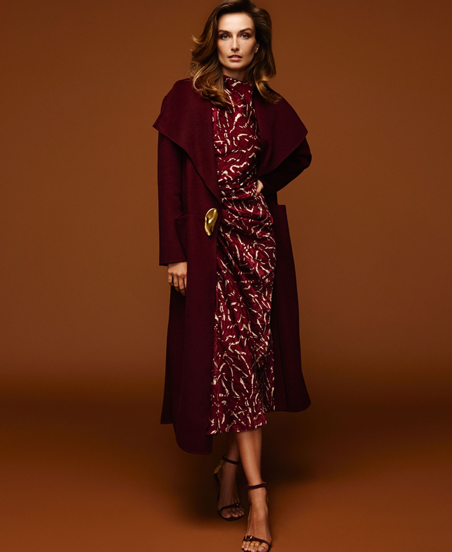 Женское пальто Donna Karan New York Wool-Blend Oversized Coat, цвет: Чёрный вишнёвый — фото 3