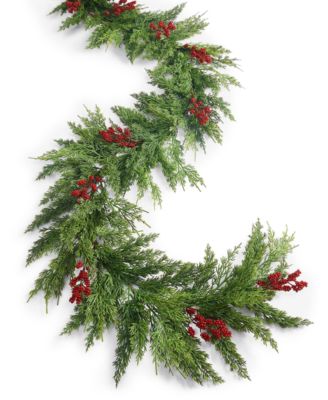 Heritage Faux-Cedar Garland with Red Berries