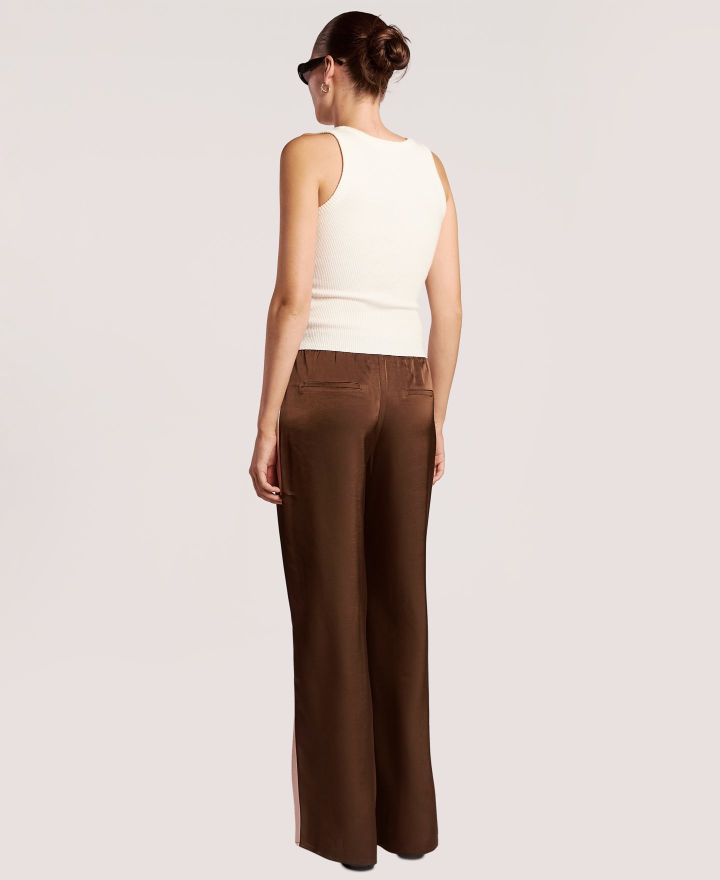 Женские брюки 4th & Reckless Tiffany Wide-Leg Satin High-Rise, цвет: Коричневый / Розовый — фото 5