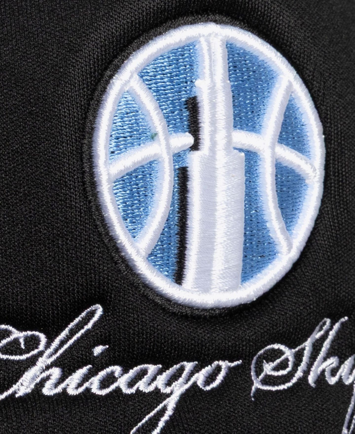 Кепка Mitchell & Ness Black Chicago Sky Script Pro Pinch Adjustable Trucker Hat — фото 4