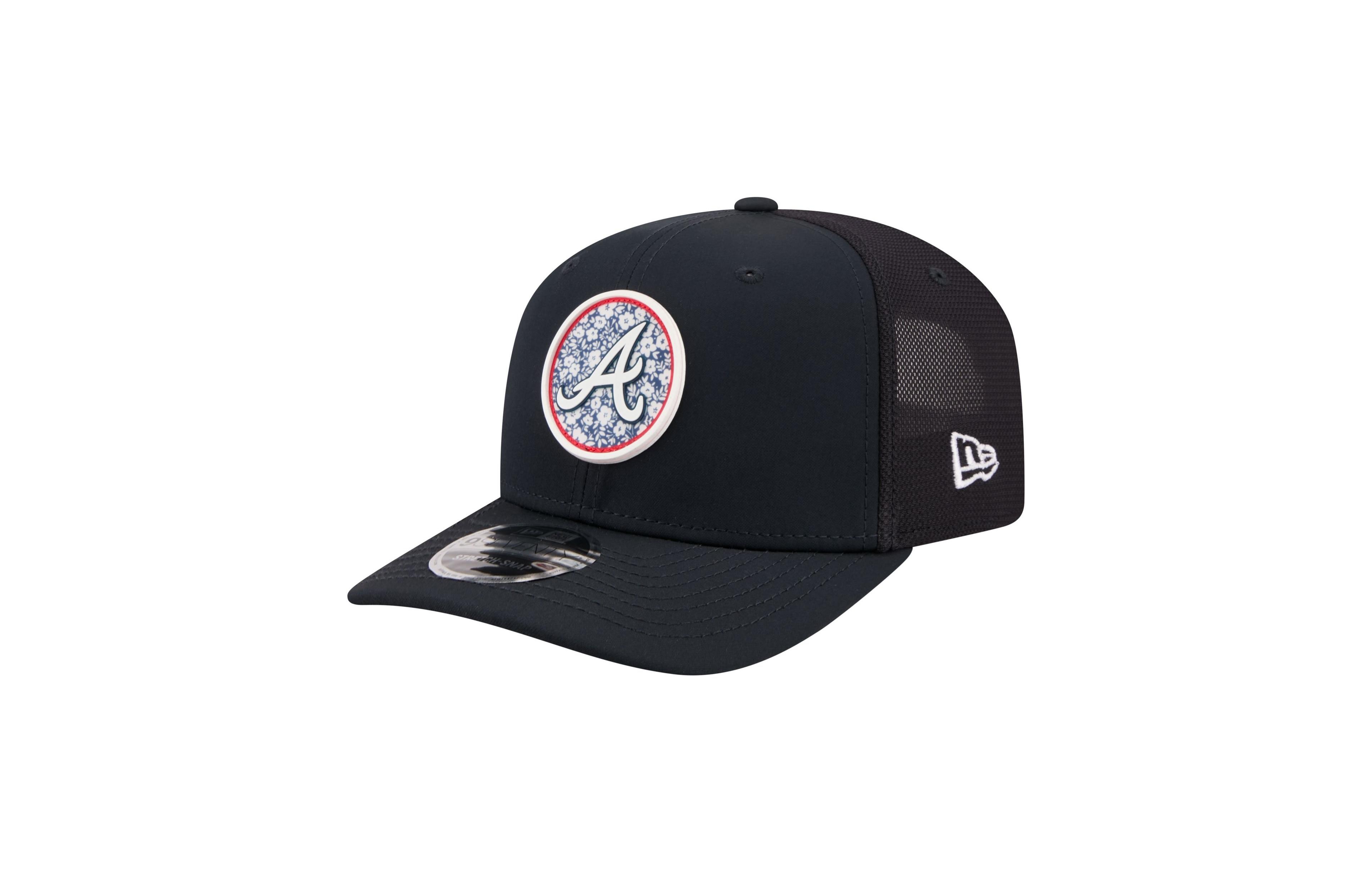 New Era Atlanta Braves Floral Adjustable 9SEVENTY Baseball Cap