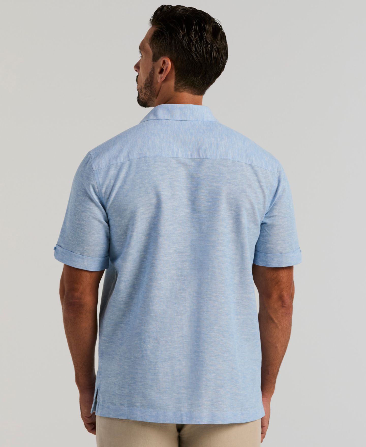 Мужская рубашка Cubavera Multi-Tuck Embroidery Classic-Fit Cotton-Linen Blend Short-Sleeve Guayabera, цвет: Синий — фото 4