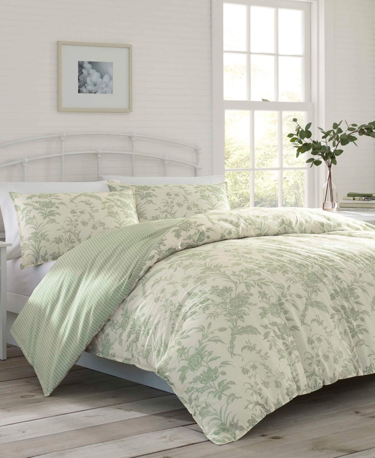 Laura Ashley Natalie Reversible 7-Pc. Comforter Set