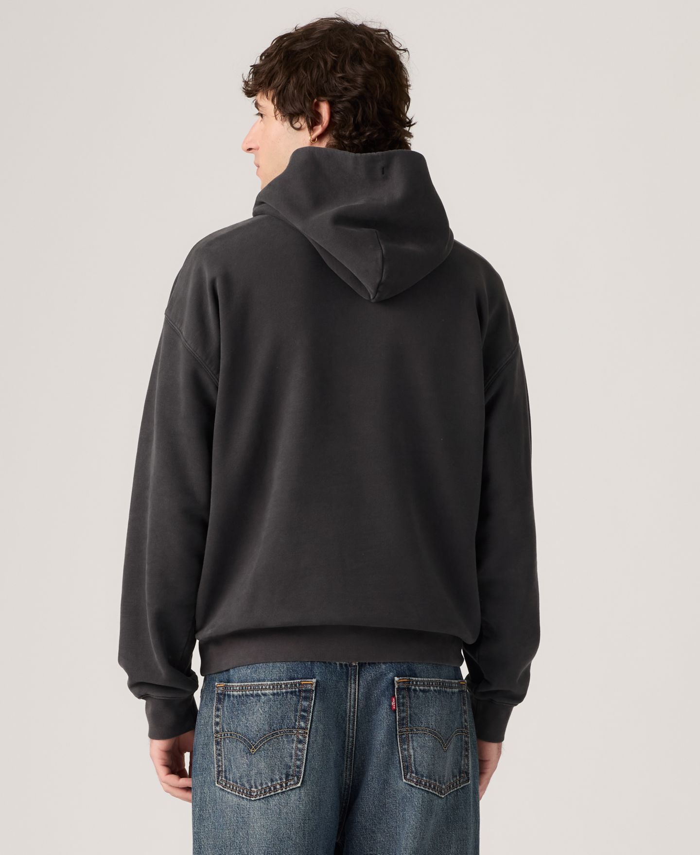 Мужское худи Levi's Sunset Graphic Regular-Fit Cotton Pullover, цвет: Призрачный — фото 4