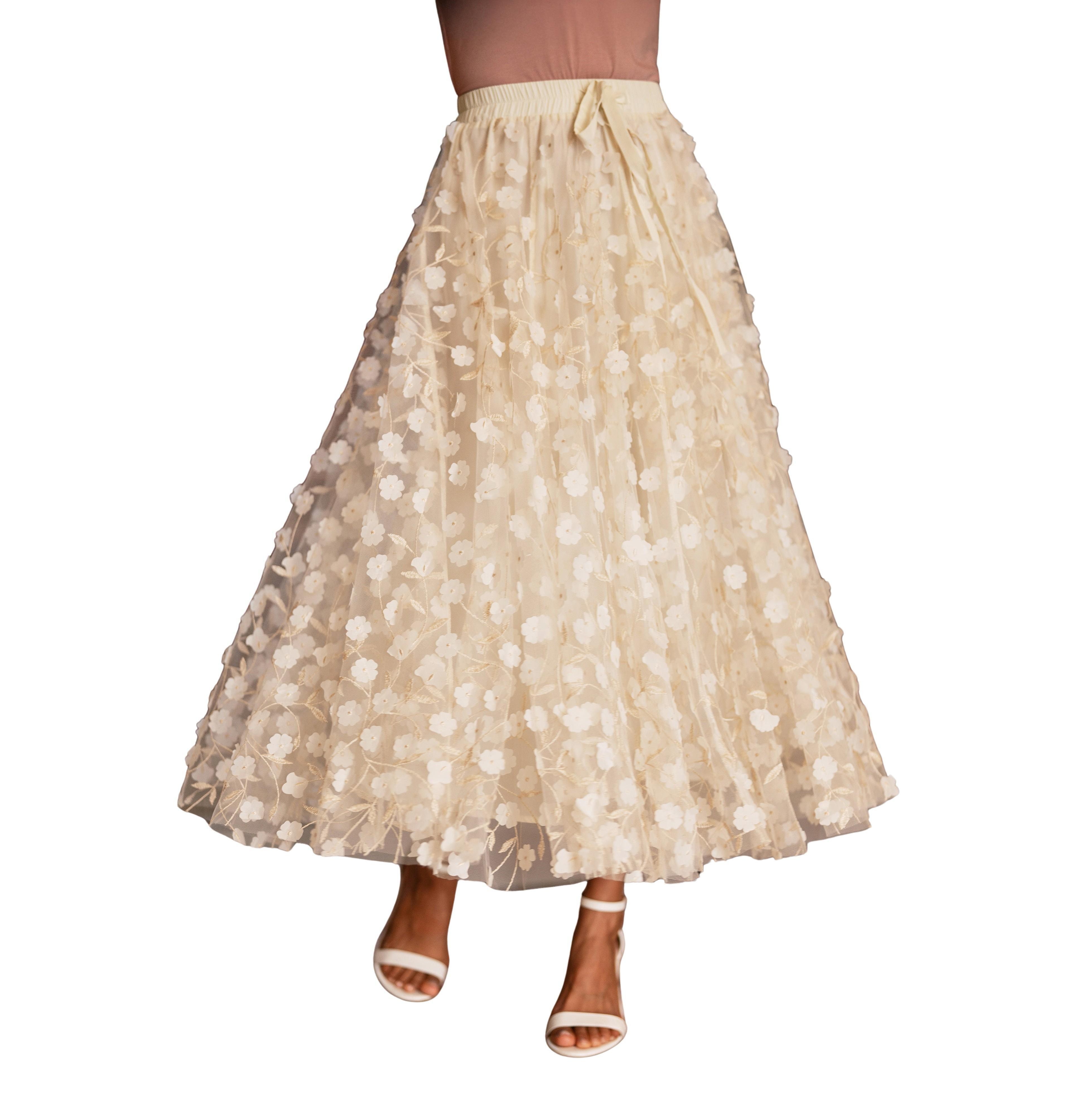 Yumi Women's High-Waisted Floral-Applique Midi Skirt