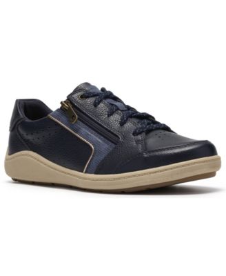 Women's Bryianne Dazz Leather Round Toe Lace-Up Sneakers