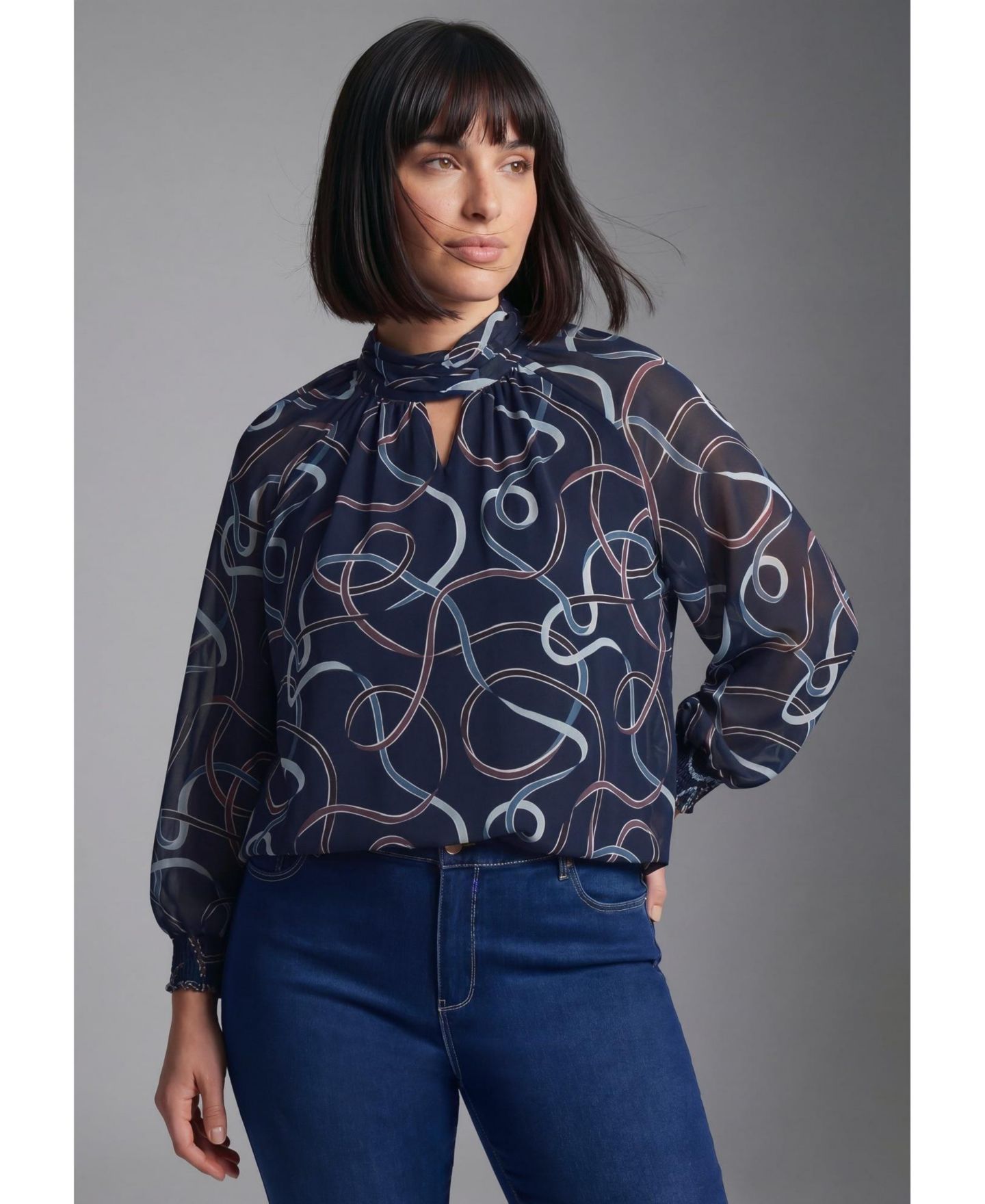 Женский топ Avenue Plus Size Ruched Keyhole Sheer Tunic, цвет: Тёмно-синий — фото 4