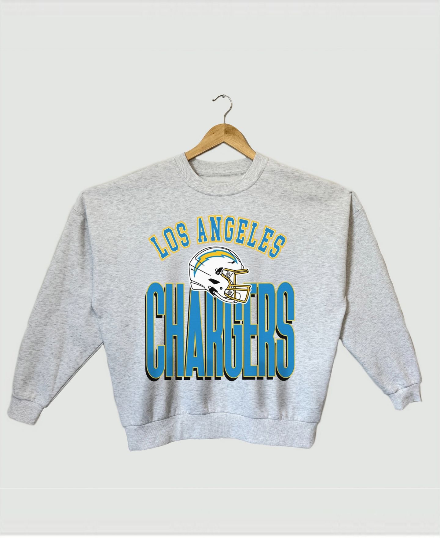 Женская толстовка Gameday Couture Ash Los Angeles Chargers Fierce Focus Premium Oversized Fleece Pullover — фото 2
