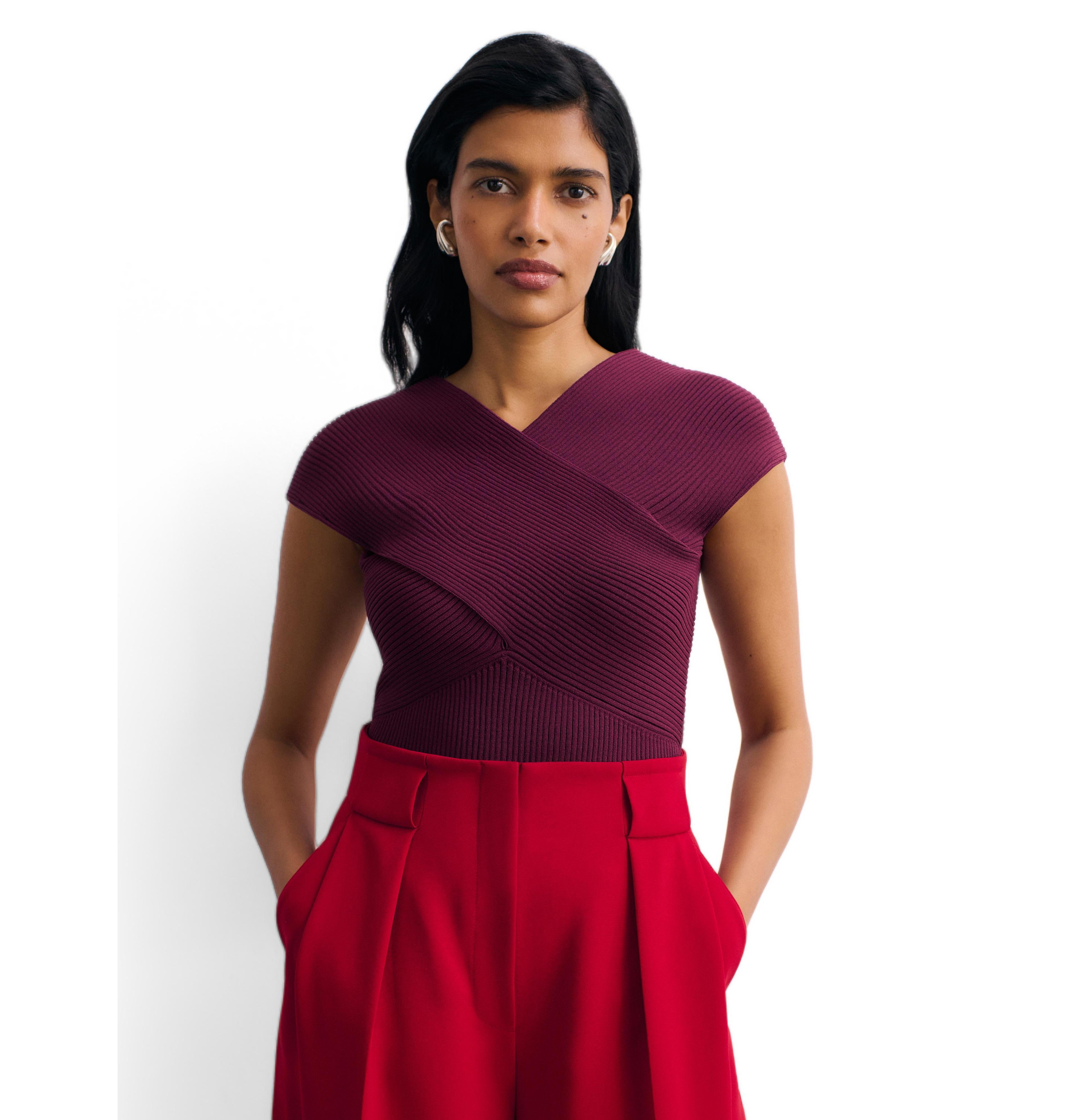 The Fold Women's Elodie Stretch Knit Sleeveless Top