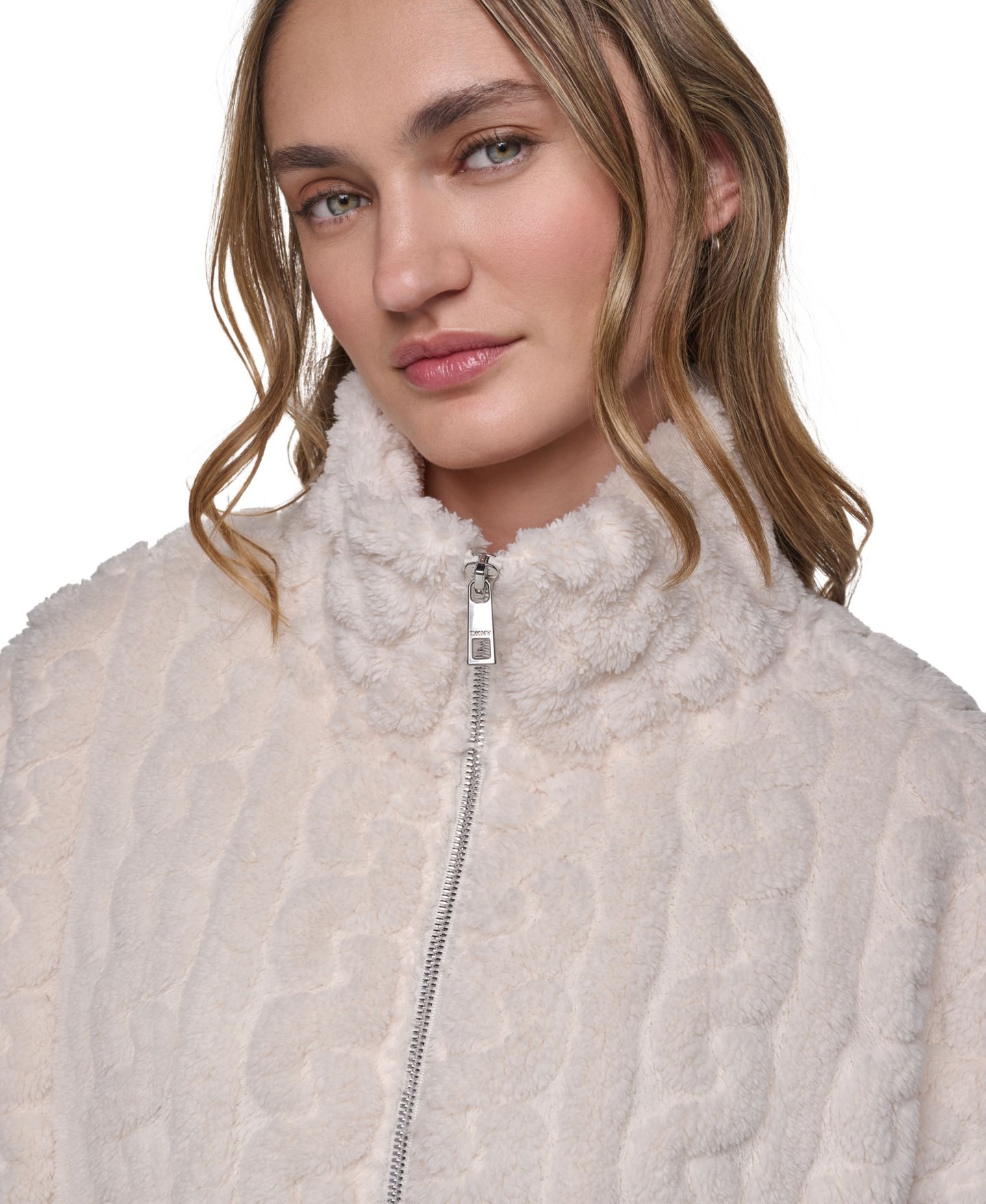 Женская куртка из шерпы DKNY Sport на молнии с узором в косы, цвет: Сливочный — фото 5