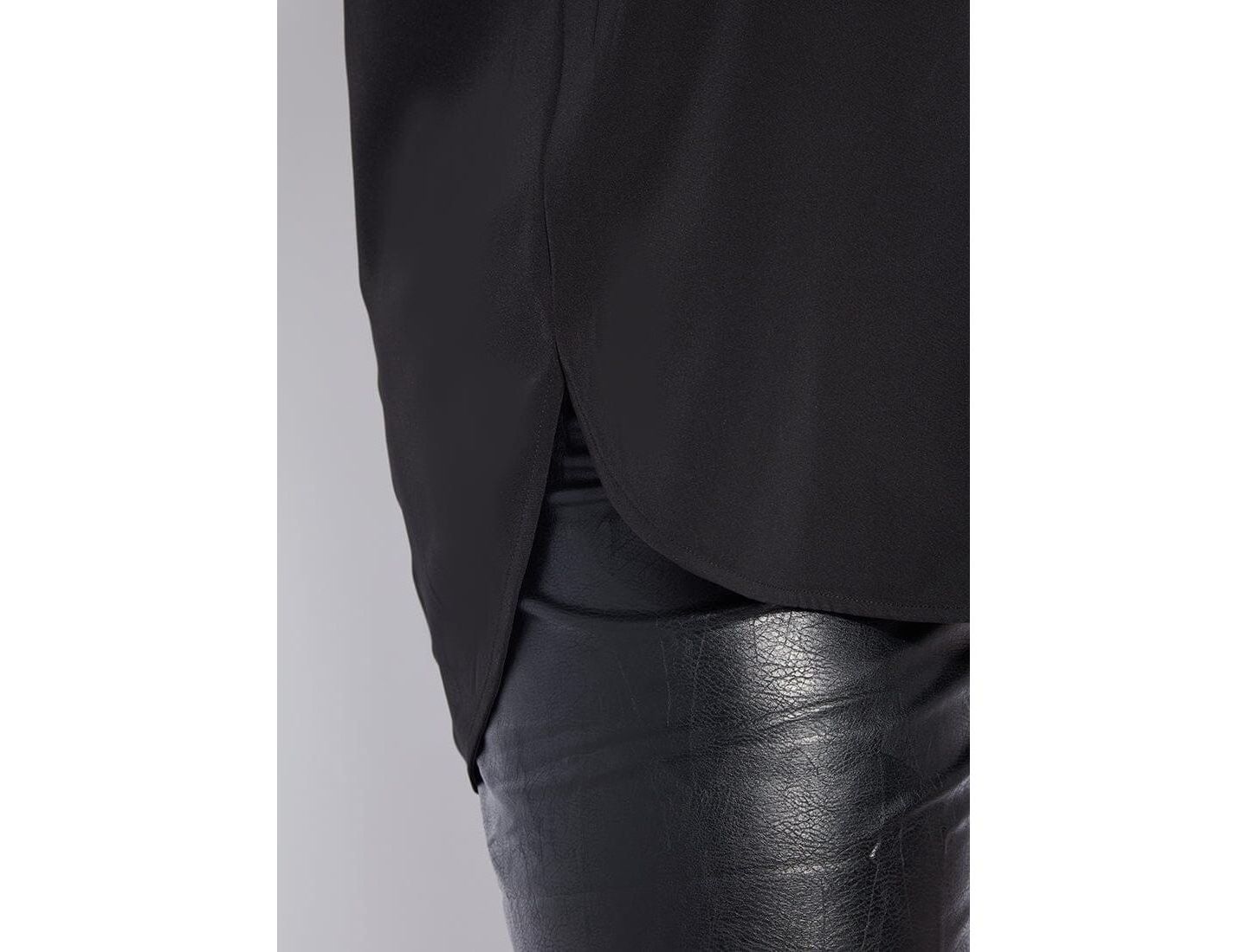 Женская блузка LYSSE Plus Size Lizeth Embellished Tuxedo, цвет: Чёрный — фото 4
