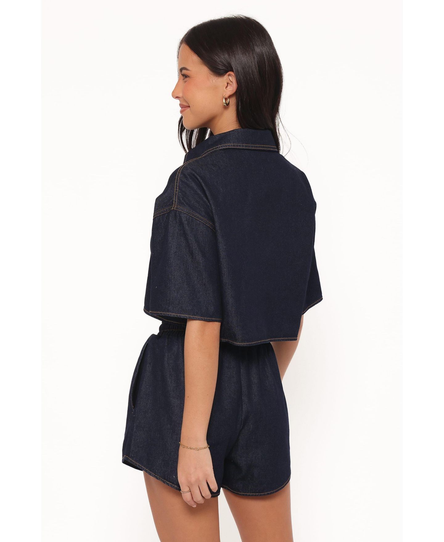 Женский комплект Petal and Pup Bels Collared Denim Top and Shorts, 2-Piece Set, цвет: Индиго — фото 2