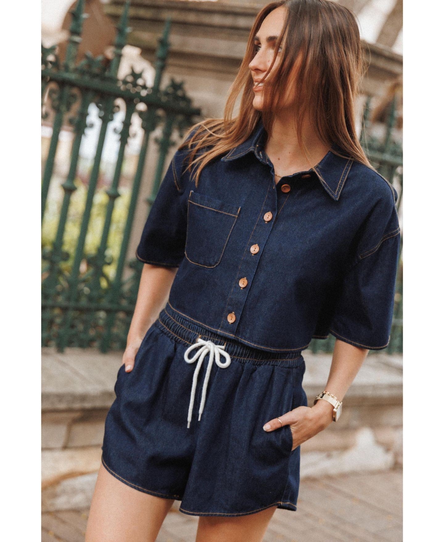 Женский комплект Petal and Pup Bels Collared Denim Top and Shorts, 2-Piece Set, цвет: Индиго — фото 8