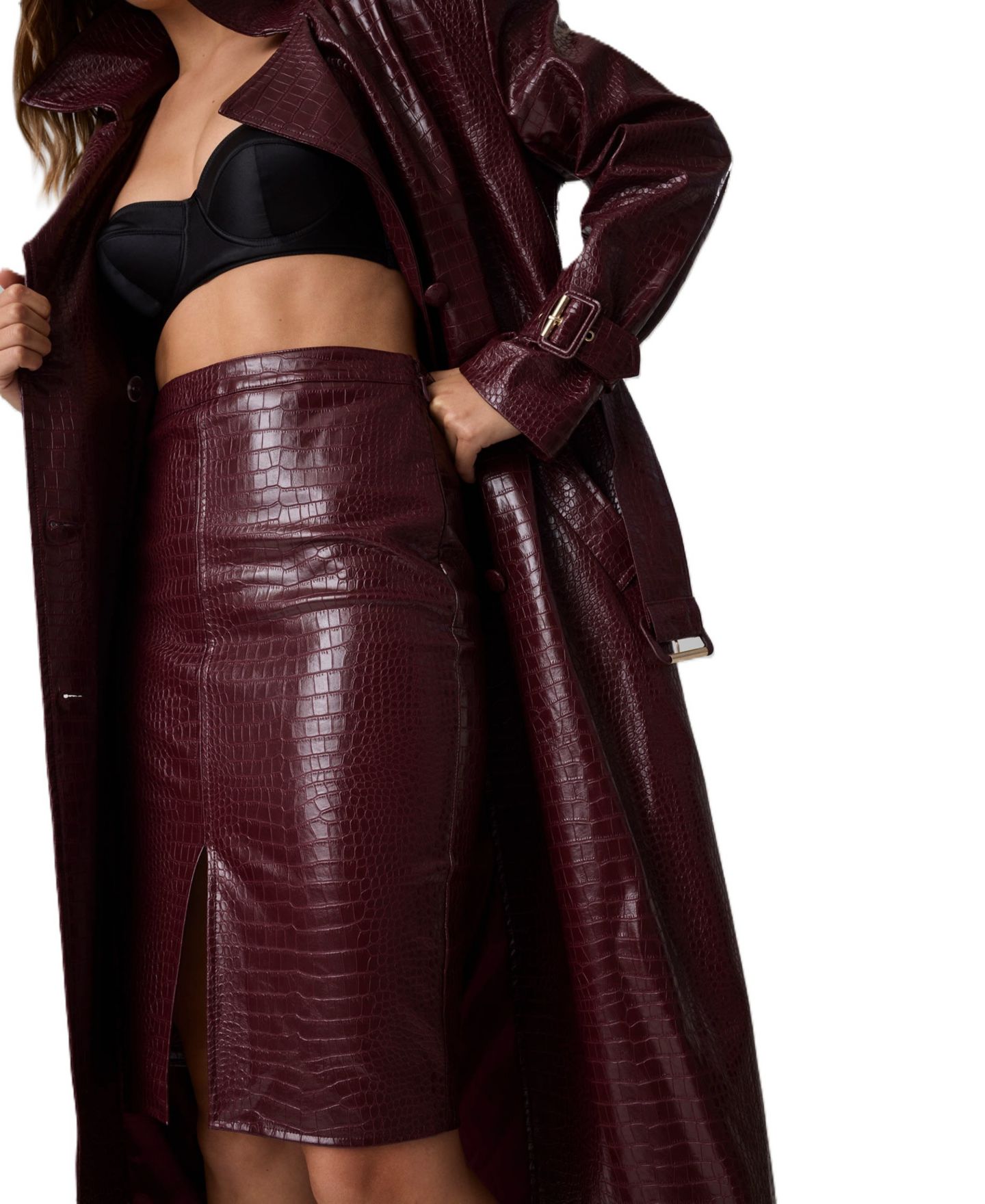 Женская юбка GUESS Faux Leather Pencil Midi Skirt with Front Slit, цвет: Красный — фото 2