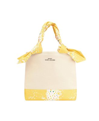 Free Tote Bag with $110 Marc Jacobs Daisy Fragrance Purchase