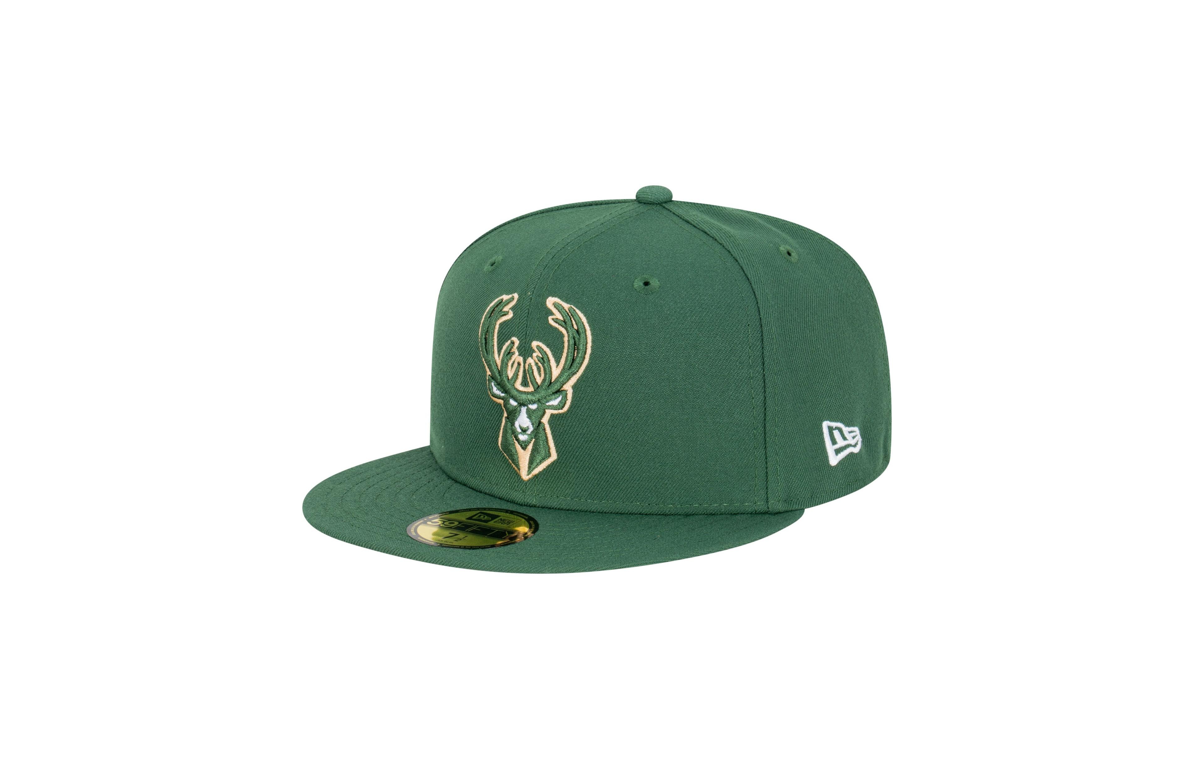 New Era Men's Hunter Green Milwaukee Bucks Team 59FIFTY Fitted Hat