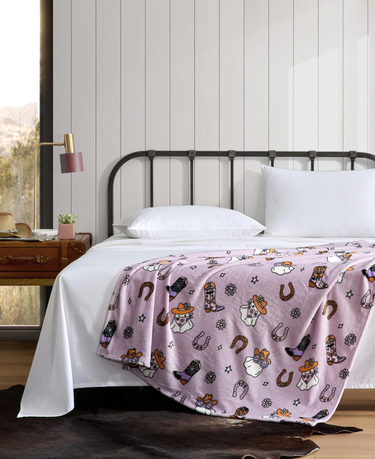 Wrangler Cute Ghosts Printed Plush Throw, 70" X 50"