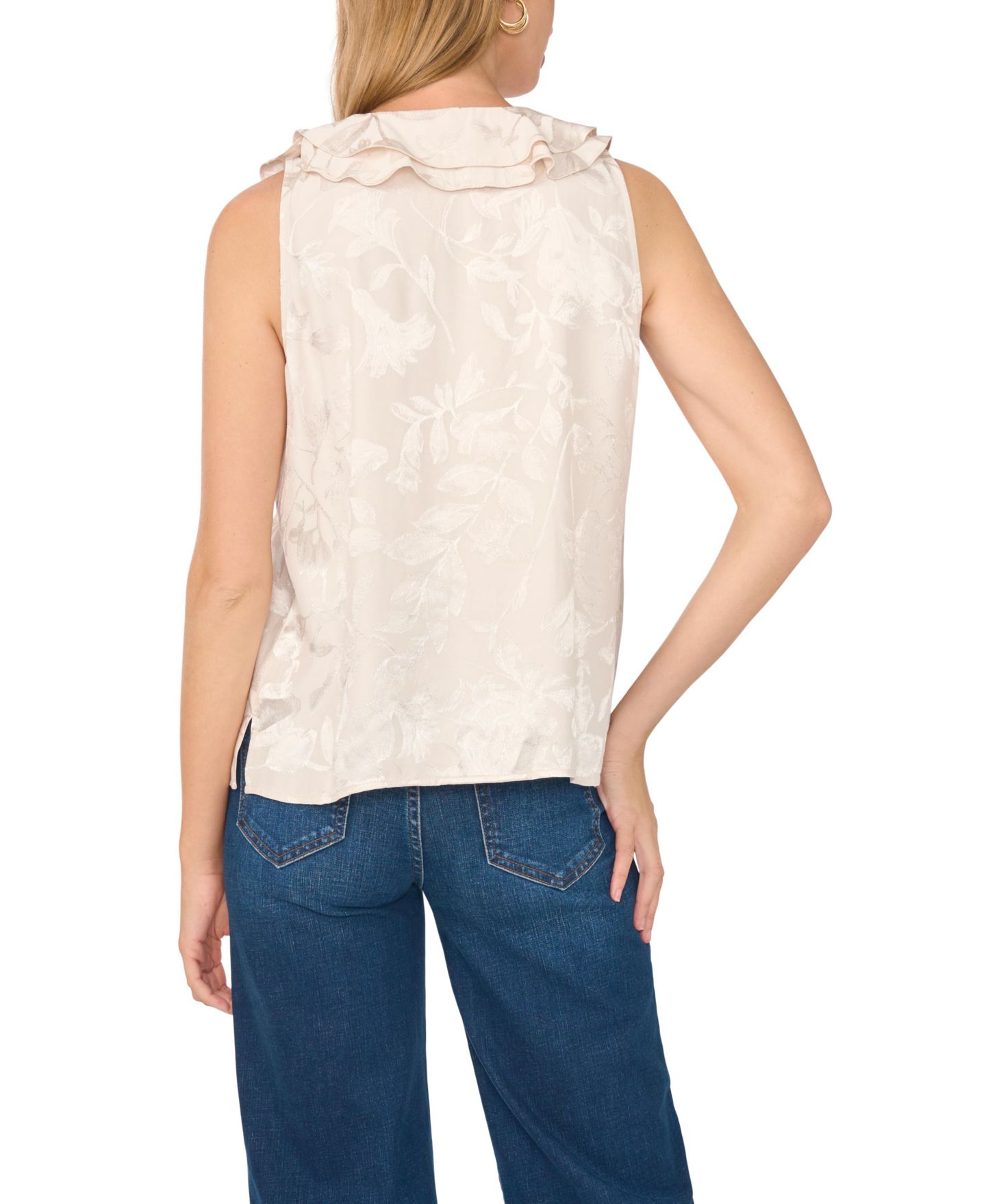 Женская блузка Vince Camuto V-Neck Sleeveless Front Ruffle, цвет: Rainy Day — фото 3