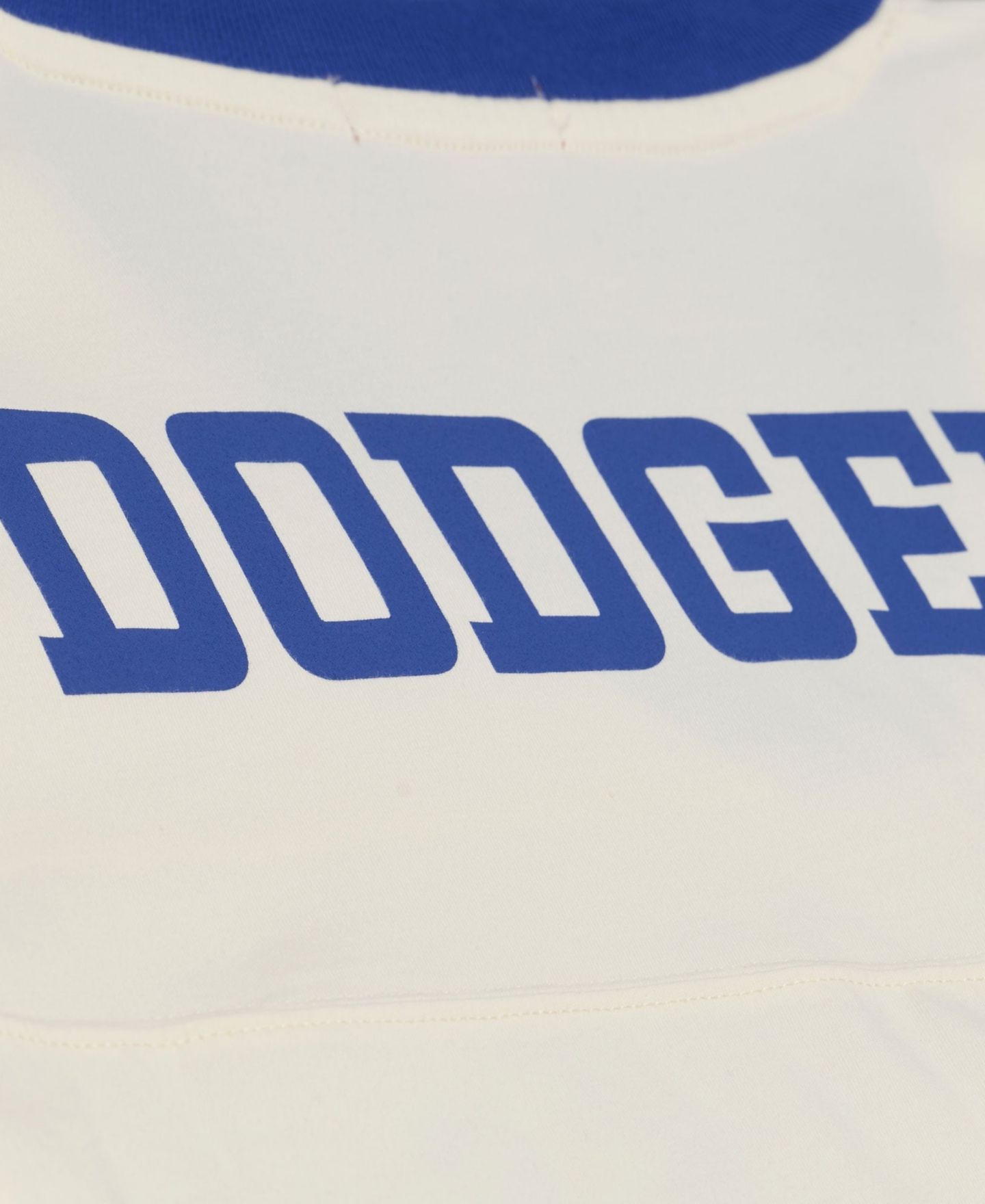 Женская футболка Mitchell & Ness Cream Los Angeles Dodgers Cooperstown Collection Retro Roots Crop Boxy Yoke — фото 9