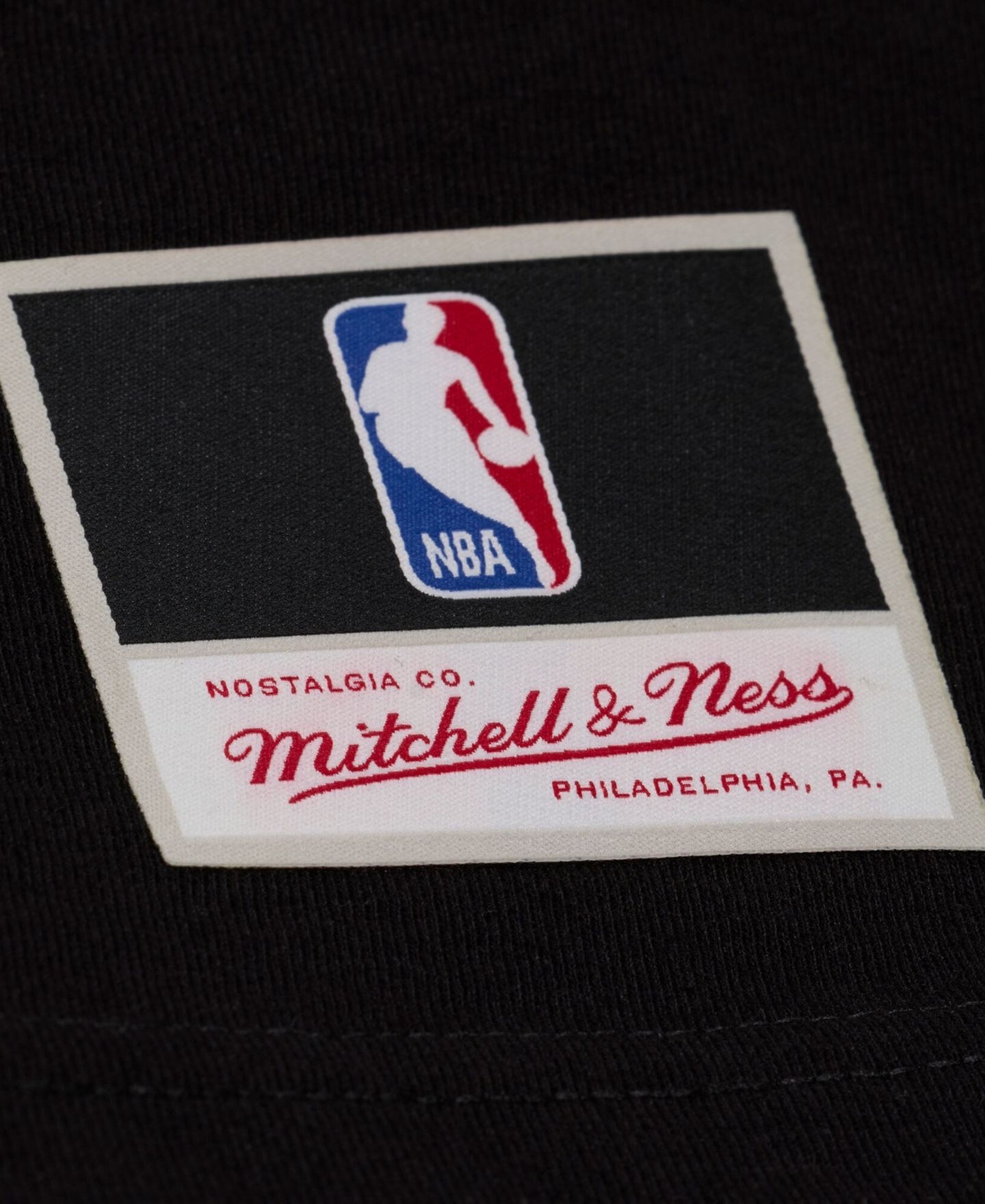 Мужская футболка Mitchell & Ness Black Los Angeles Lakers Lightning Swish — фото 3