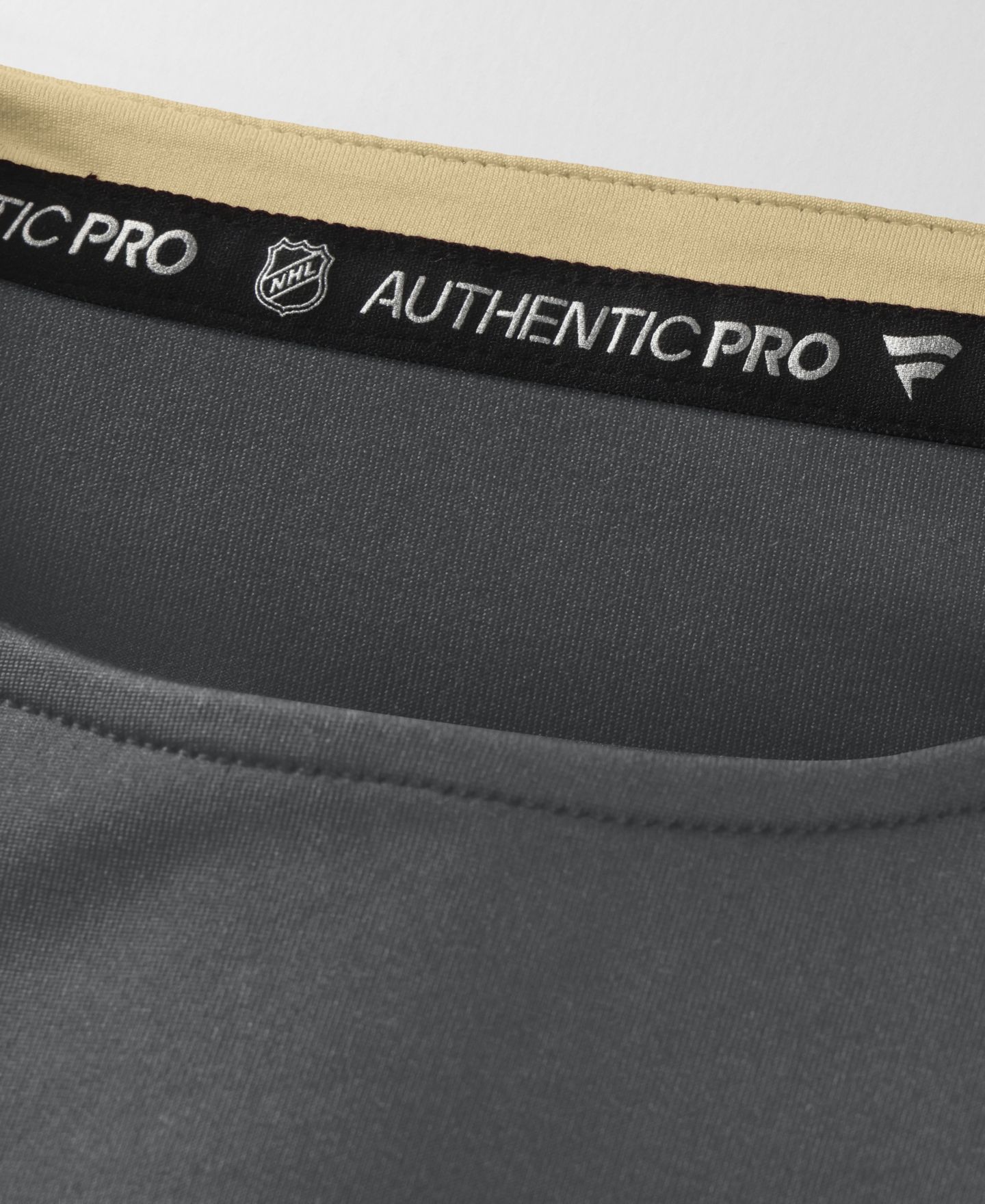 Мужская футболка Fanatics Charcoal Vegas Golden Knights Authentic Pro Rink Tech Long Sleeve — фото 5