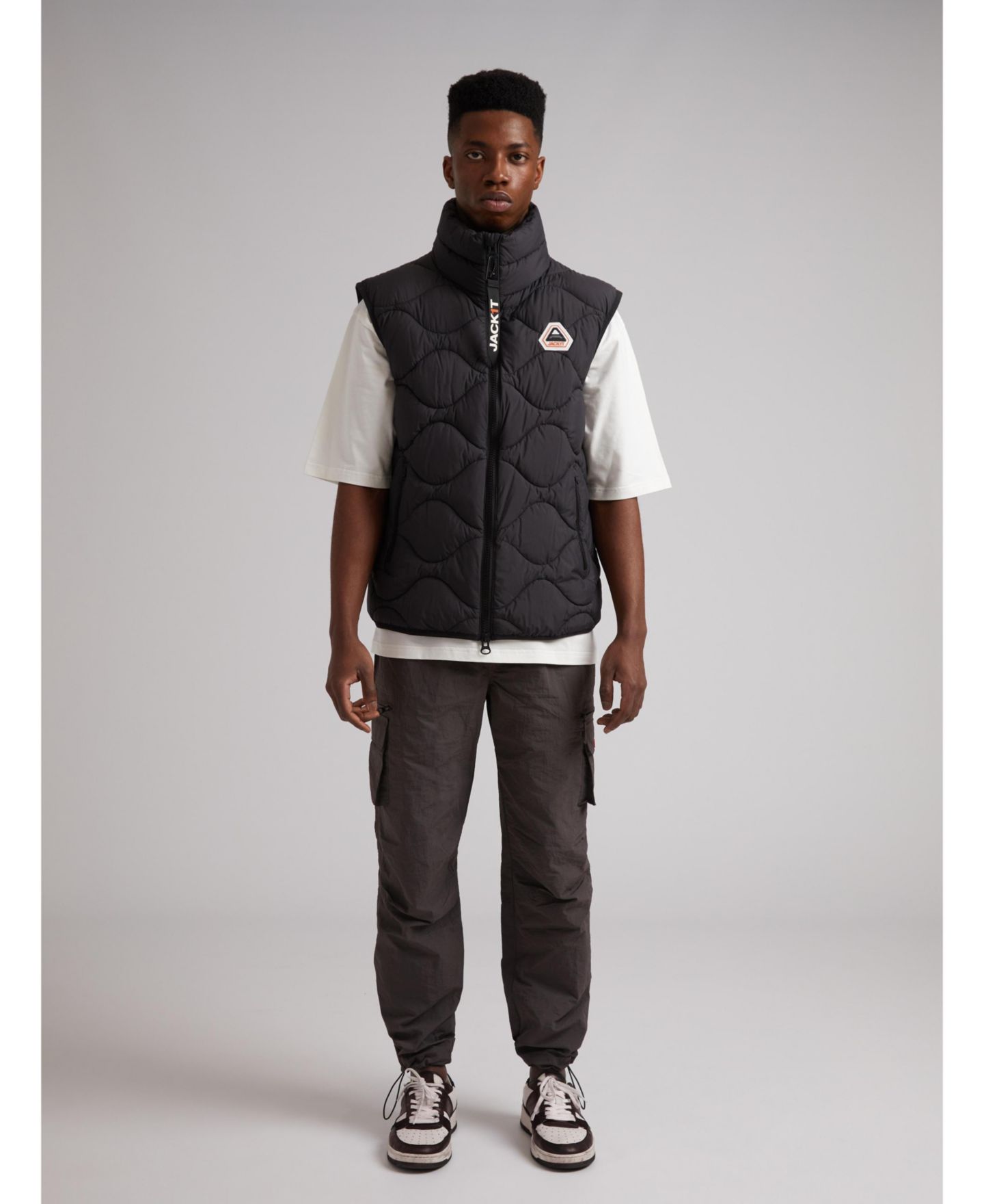 Мужской жилет JACK1T ORB1T High Neck Sleeveless Puffer, цвет: Чёрный — фото 2