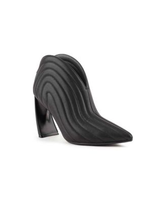 Zuma Luna Hi Leather Quilted Pointed-Toe Booties