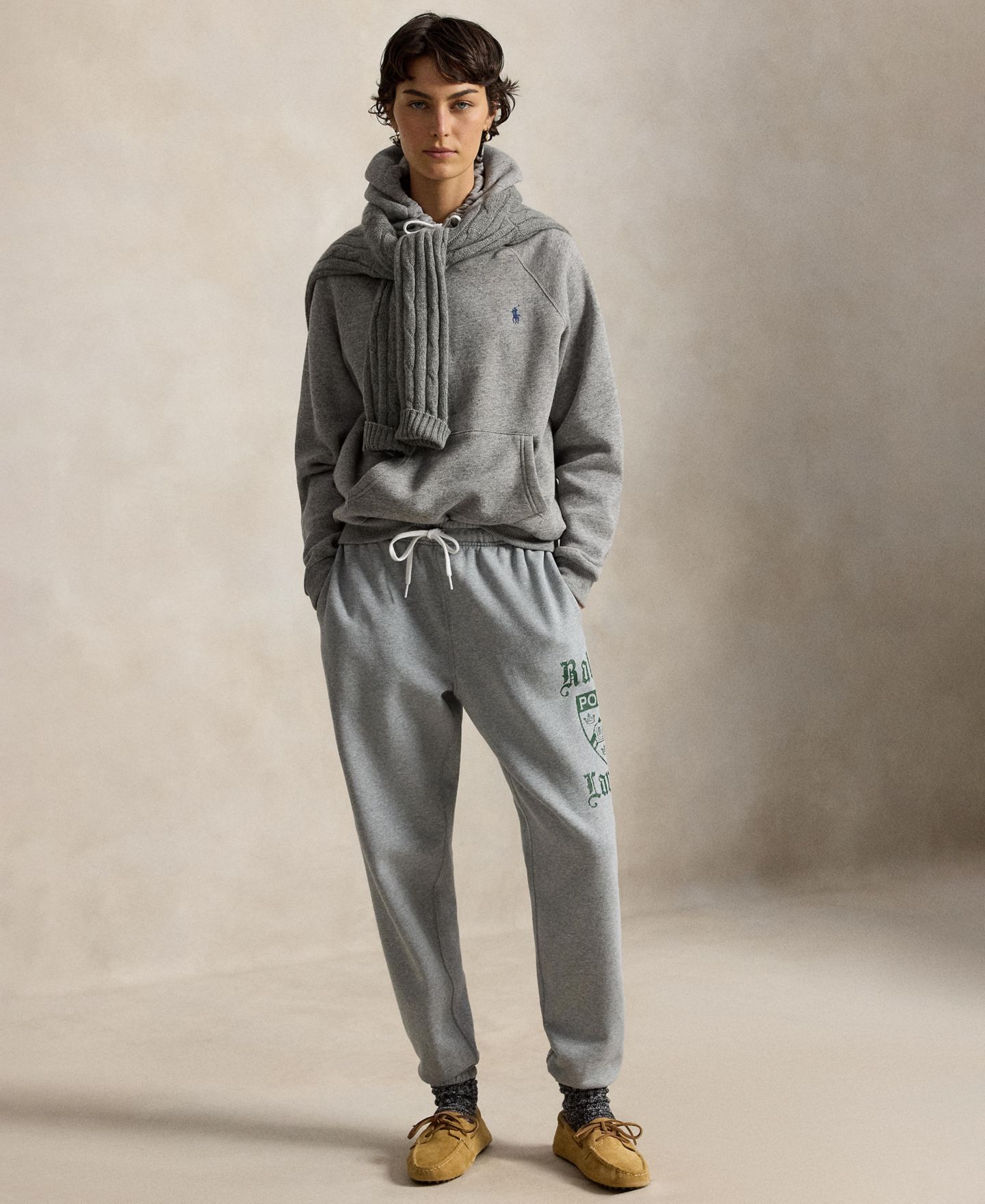 Женские брюки Polo Ralph Lauren Crest Lightweight Fleece Sweatpants, цвет: Серый меланжевый — фото 2