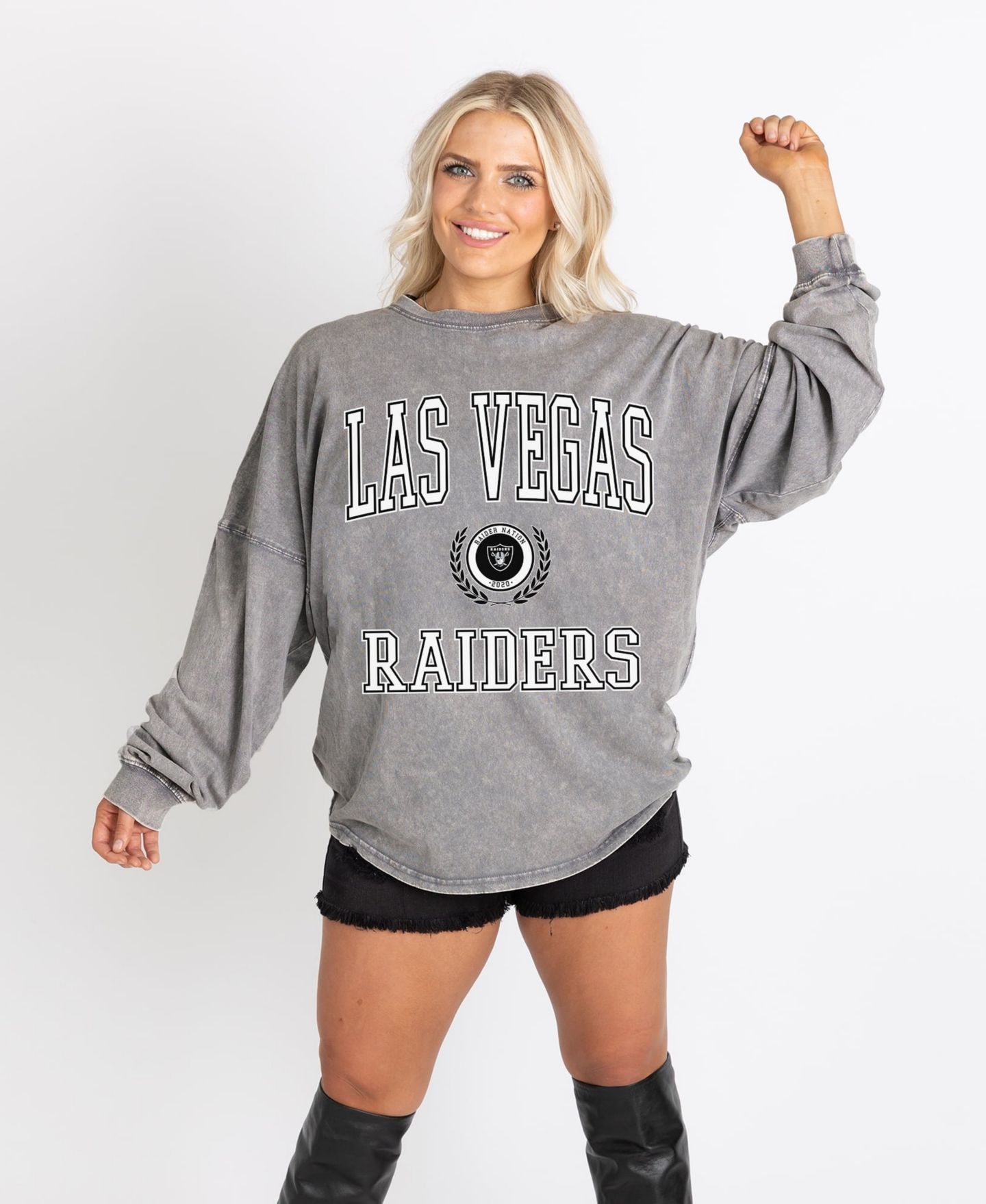Женская футболка Gameday Couture Gray Las Vegas Raiders Oversized Final Score Snow Wash Long-Sleeve — фото 5