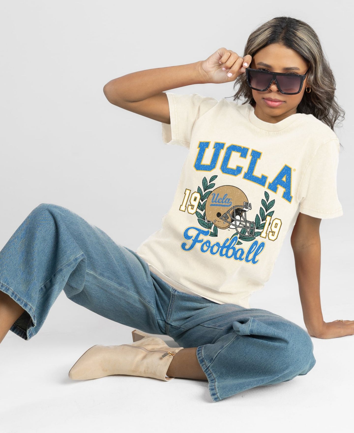 Женская футболка Gameday Couture Natural Ucla Bruins Raised on Victory — фото 5