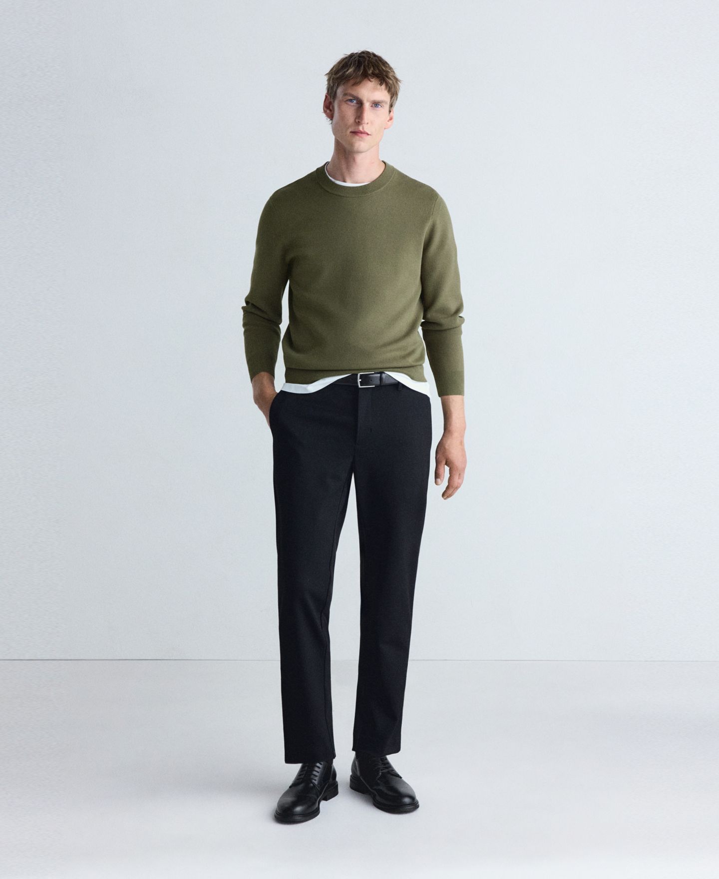 Мужской свитер Mango Luxus Slim-Fit Long-Sleeve Crewneck, цвет: Хаки — фото 7