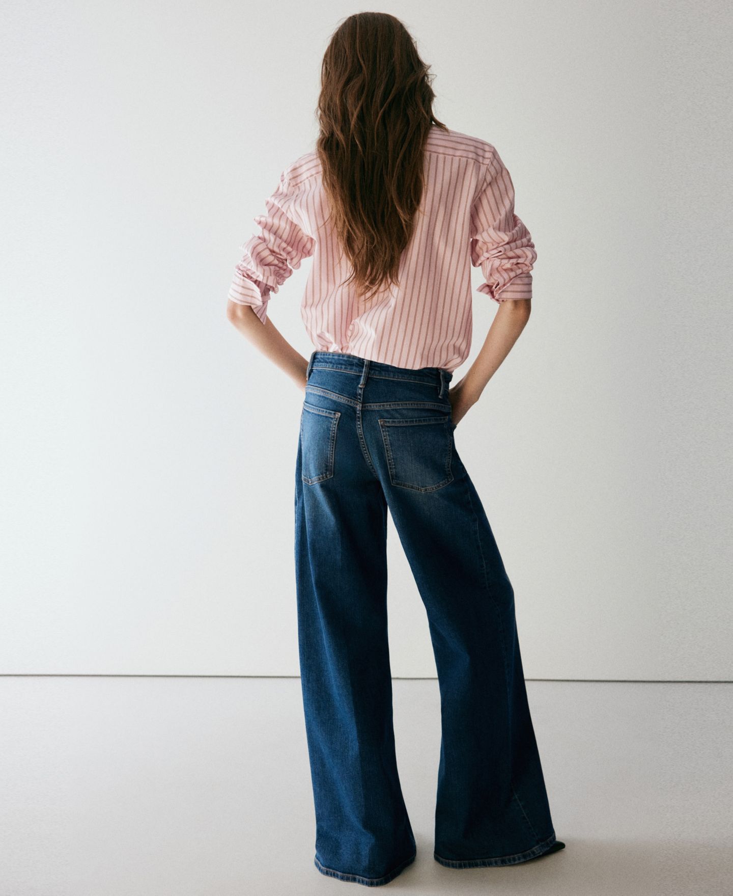 Женская рубашка Mango Collared Long-Sleeve Striped, цвет: Розовый — фото 3