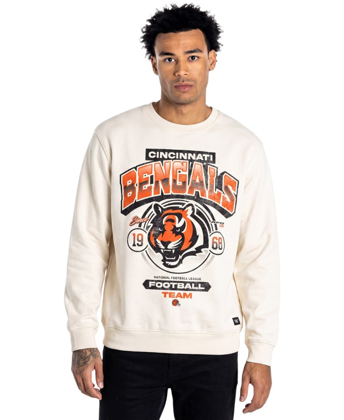 The Wild Collective Men's and Women's Cream Cincinnati Bengals Graphic Sweatshirt - Cream