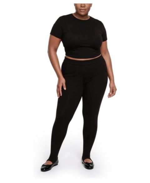 Женские леггинсы Torrid Plus Size High-Rise Stirrup with Pockets, цвет: Чёрный