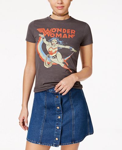 Warner Brothers Juniors' Wonder Woman Graphic T-Shirt