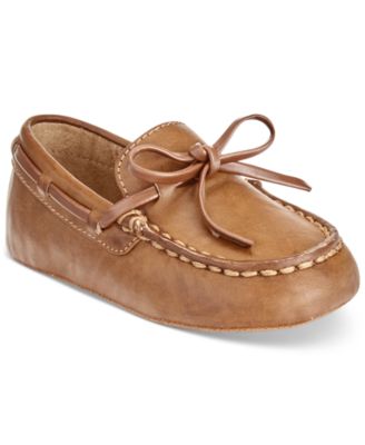 boys tan boat shoes