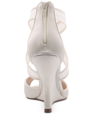 nina elyana strappy wedge sandal