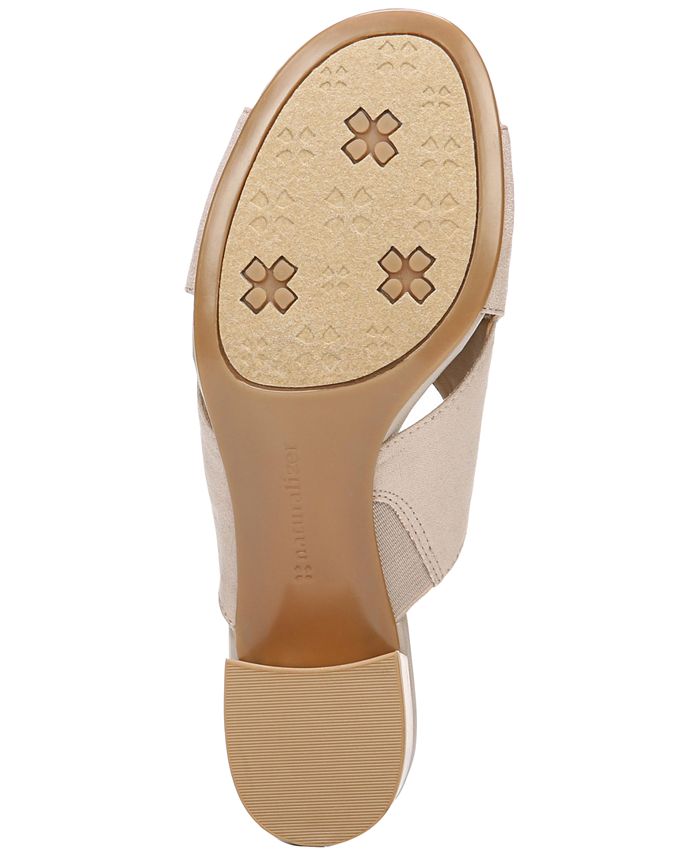 naturalizer arielle pump