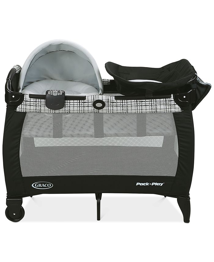 Graco pack n play playard newborn napper with sales soothe surround technology