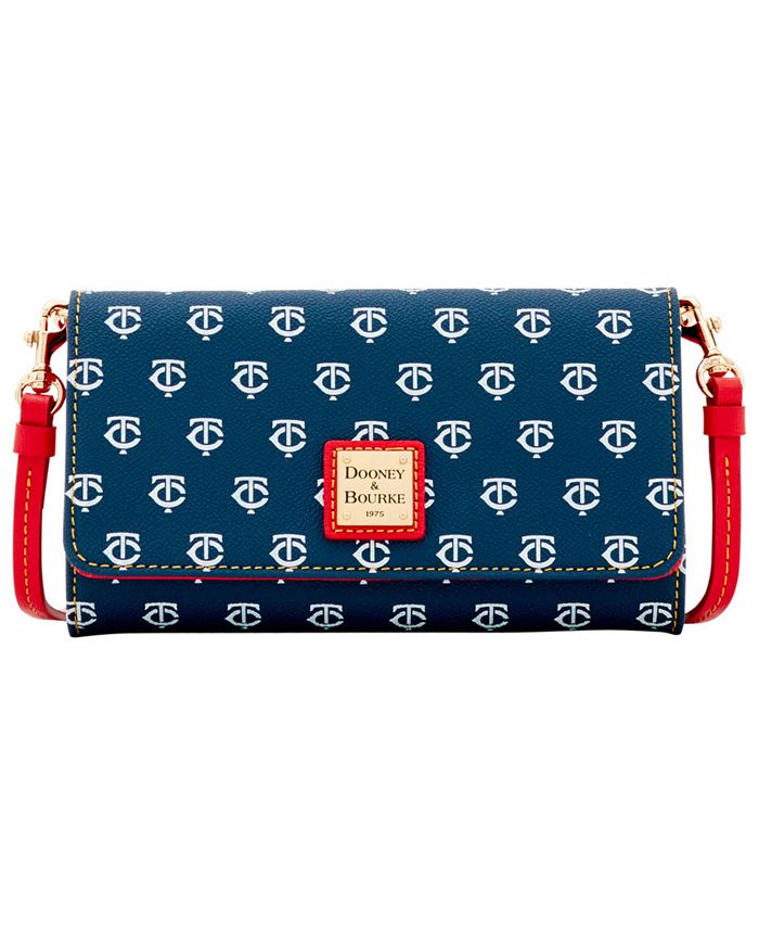 Dooney & sales bourke wallets macys