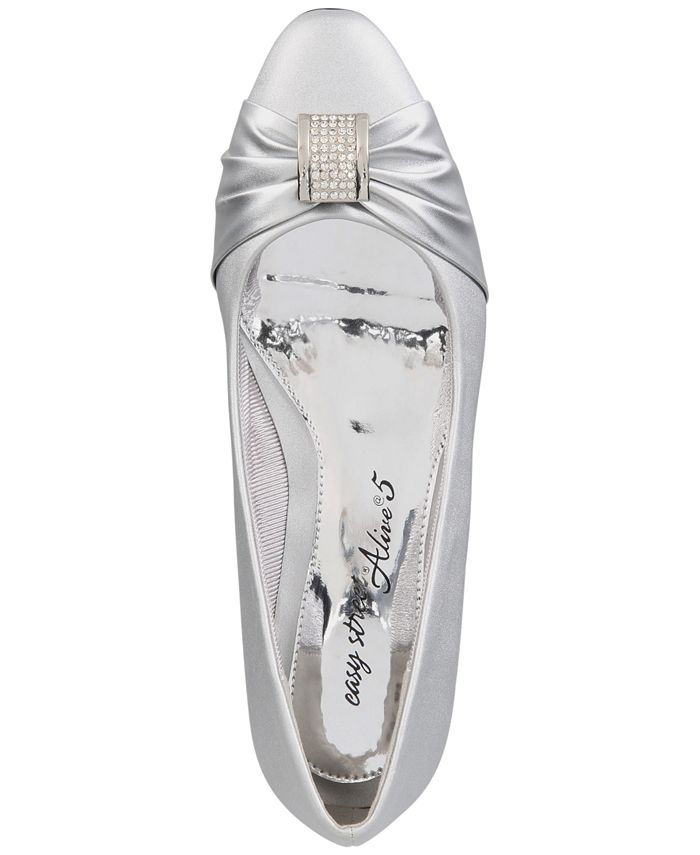 Easy street eloise pump silver 2025