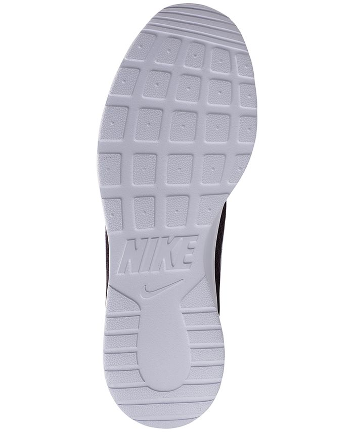 finish line nike tanjun